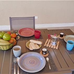 Two 3 bedroom villas with private pools, Alcamo, each sleeps 6-7